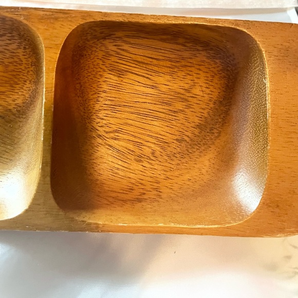 Vintage MCM handcrafted monkey-pod wood 3 section snack tray - Picture 6 of 9